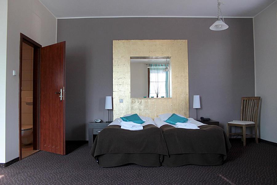 A' Propos Hotel, Restauracja, Club Wałbrzych Rom bilde