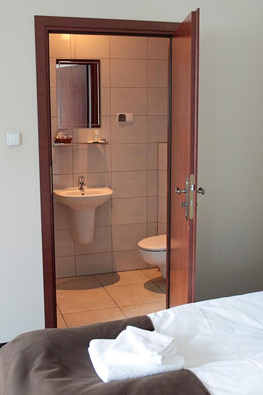 A' Propos Hotel, Restauracja, Club Wałbrzych Rom bilde
