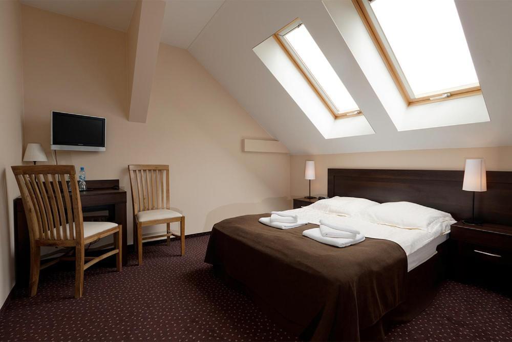 A' Propos Hotel, Restauracja, Club Wałbrzych Rom bilde